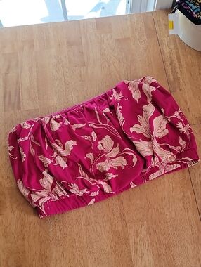 Express Pink Floral Strapless Crop Top